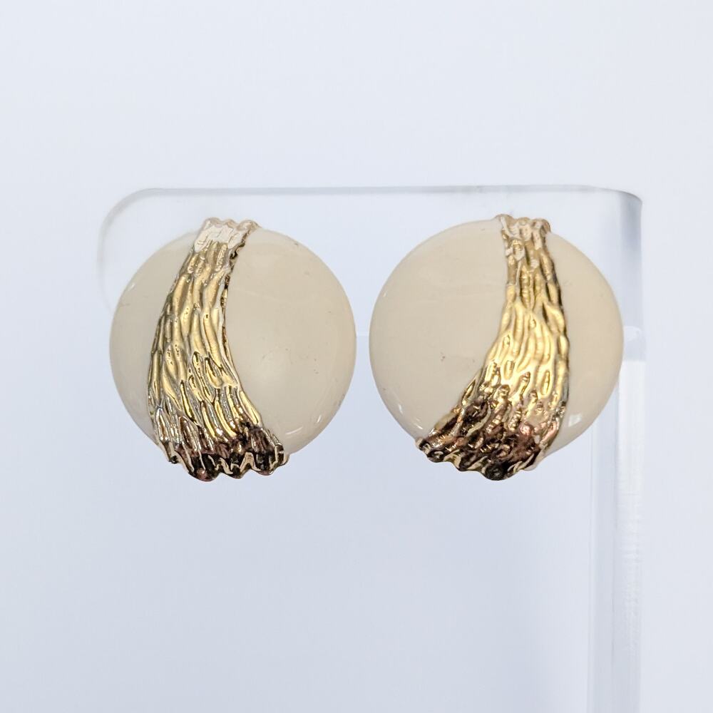 Vintage Clip On Earrings Statement Large Cream & Gold Tone Circle 1 & 1/8"